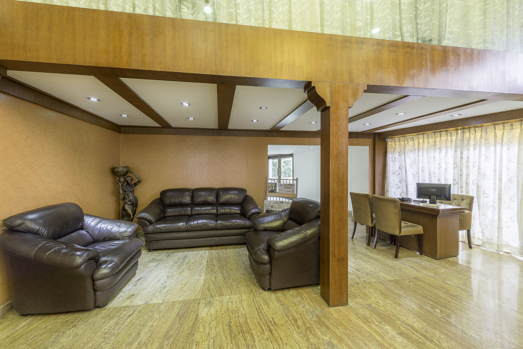 Treebo Crystal Castle Bangalore Exterior foto