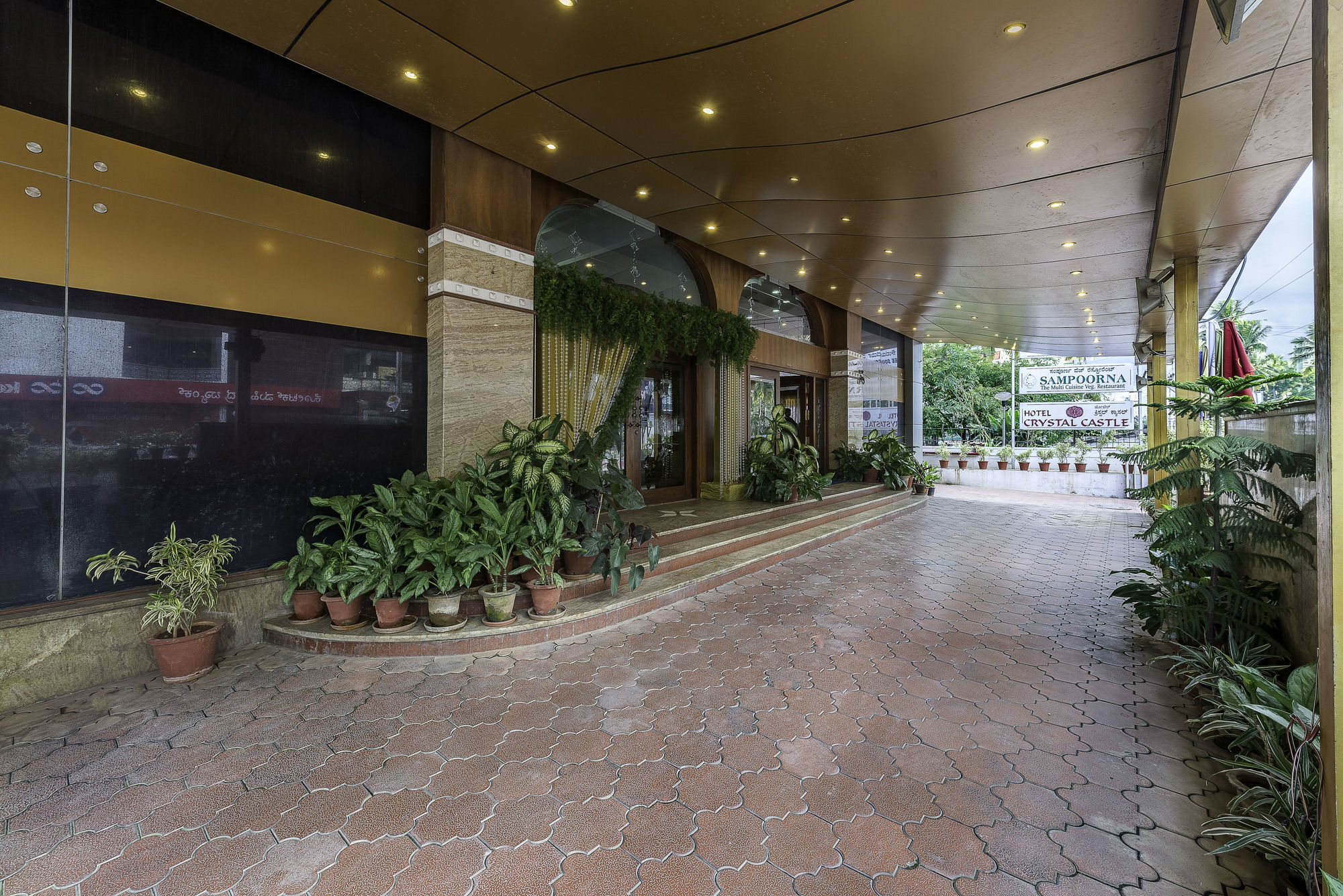 Treebo Crystal Castle Bangalore Exterior foto